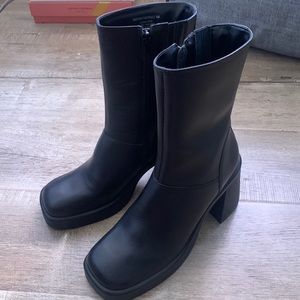 Steve Madden Fantsie Boots in Black